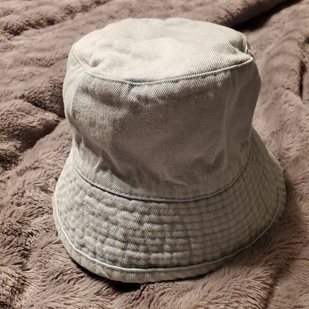 Cardani bucket demin hat